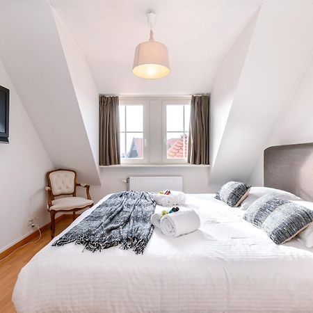 Apartament Charming Spacious Duplex Apt With Private Parking In Knokke Zewnętrze zdjęcie