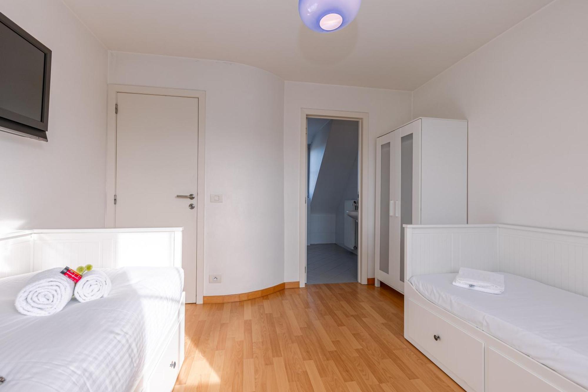 Apartament Charming Spacious Duplex Apt With Private Parking In Knokke Zewnętrze zdjęcie