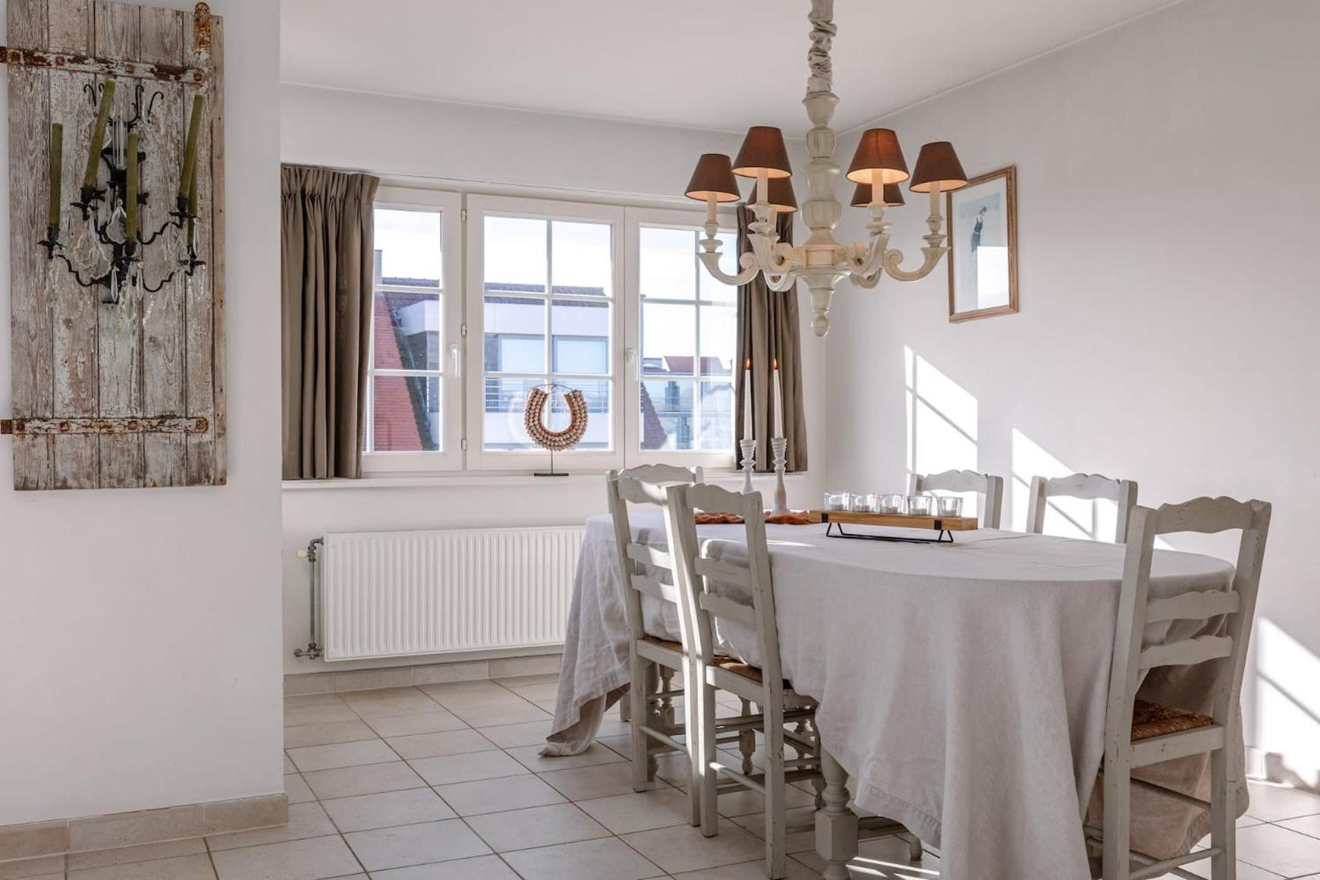 Apartament Charming Spacious Duplex Apt With Private Parking In Knokke Zewnętrze zdjęcie